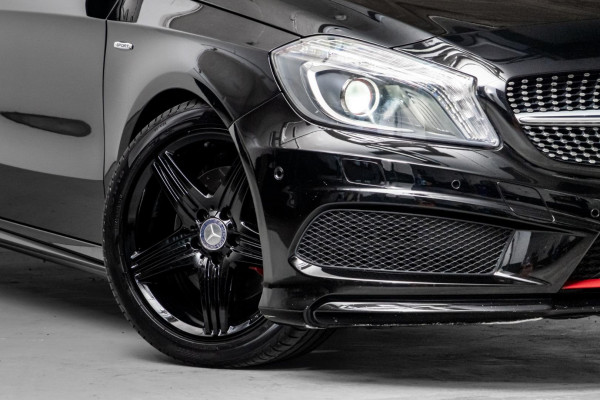 2013 Mercedes-Benz A-Class W176 A250 Sport Hatch image 6