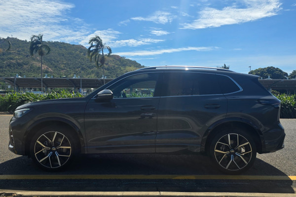 2025 Volkswagen Tiguan CT 195TSI R-Line SUV Image 5