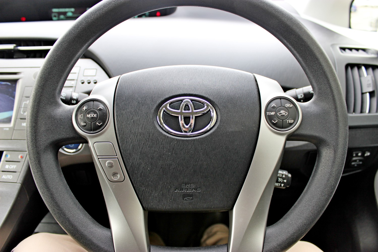 2012 Toyota Prius ZVW30R  Liftback Image 17