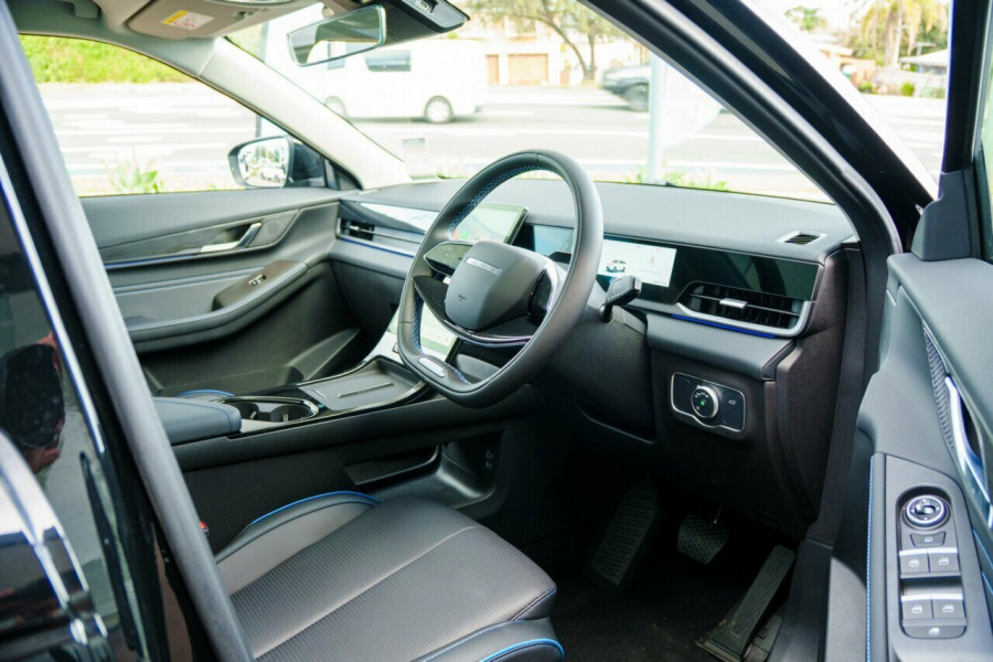 2026 Jaecoo J5  EV Summit SUV Image 16