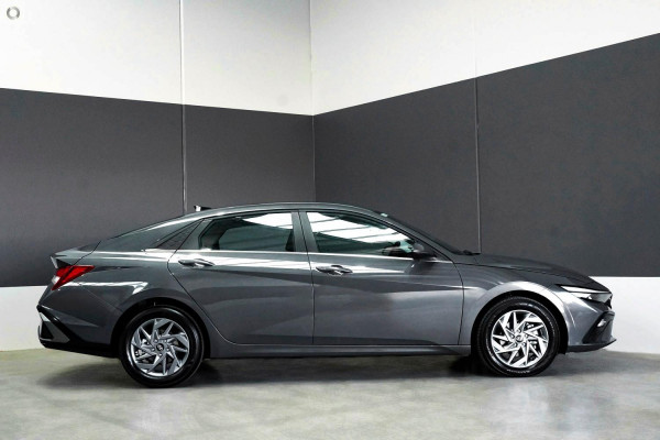 2026 Hyundai i30 CN7.V4 Elite Hybrid Sedan Image 4