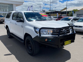 Toyota HiLux SR GUN126R