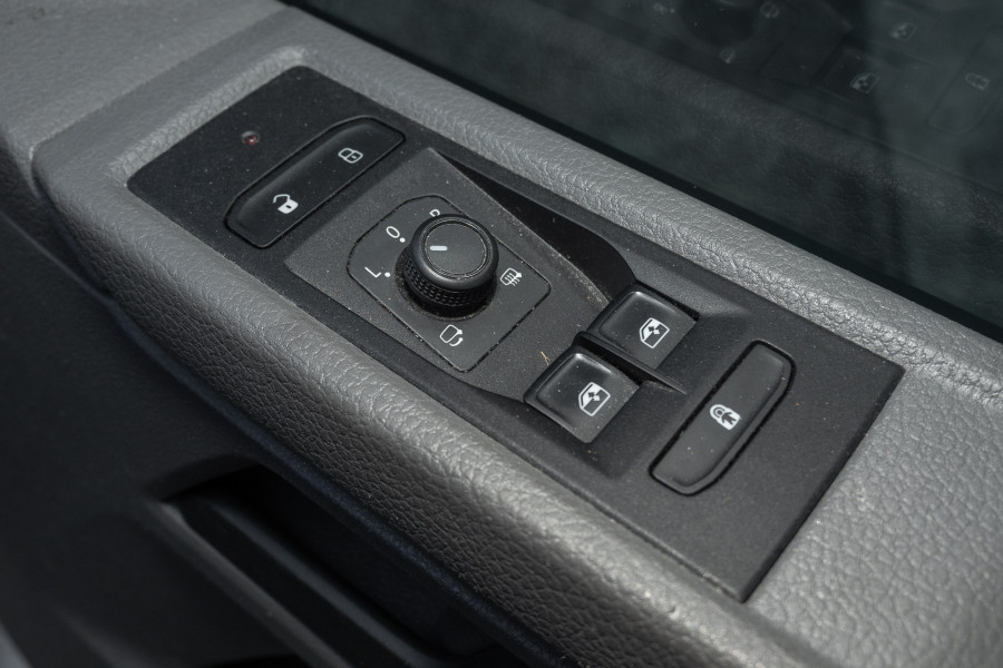 2021 Volkswagen Transporter T6.1 Van Image 20