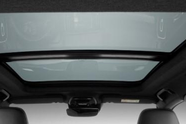 2025 MY26 Volvo XC40 XZ Plus B4 SUV Image 3