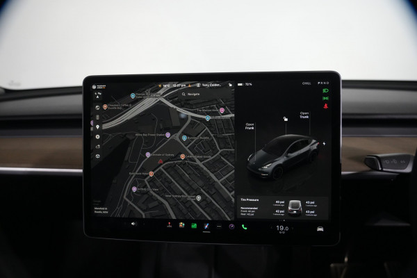 2023 Tesla Model Y  Performance SUV Image 16