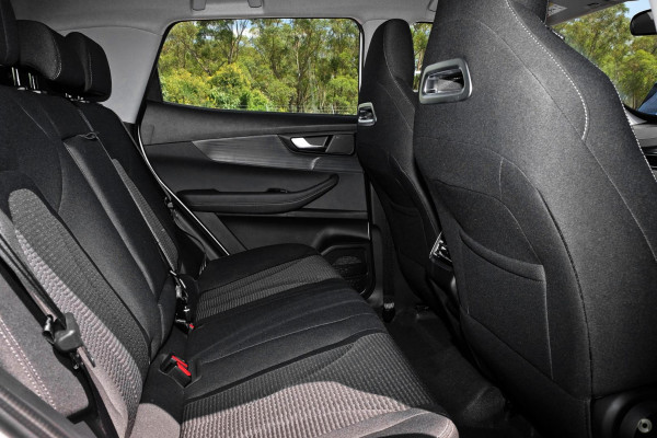 2026 Chery Tiggo 4  Hybrid Urban SUV Image 8