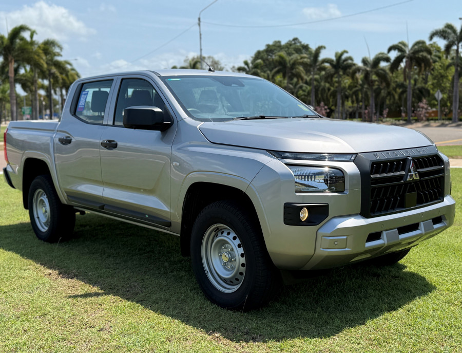 2026 Mitsubishi Triton MV GLX Ute Image 2
