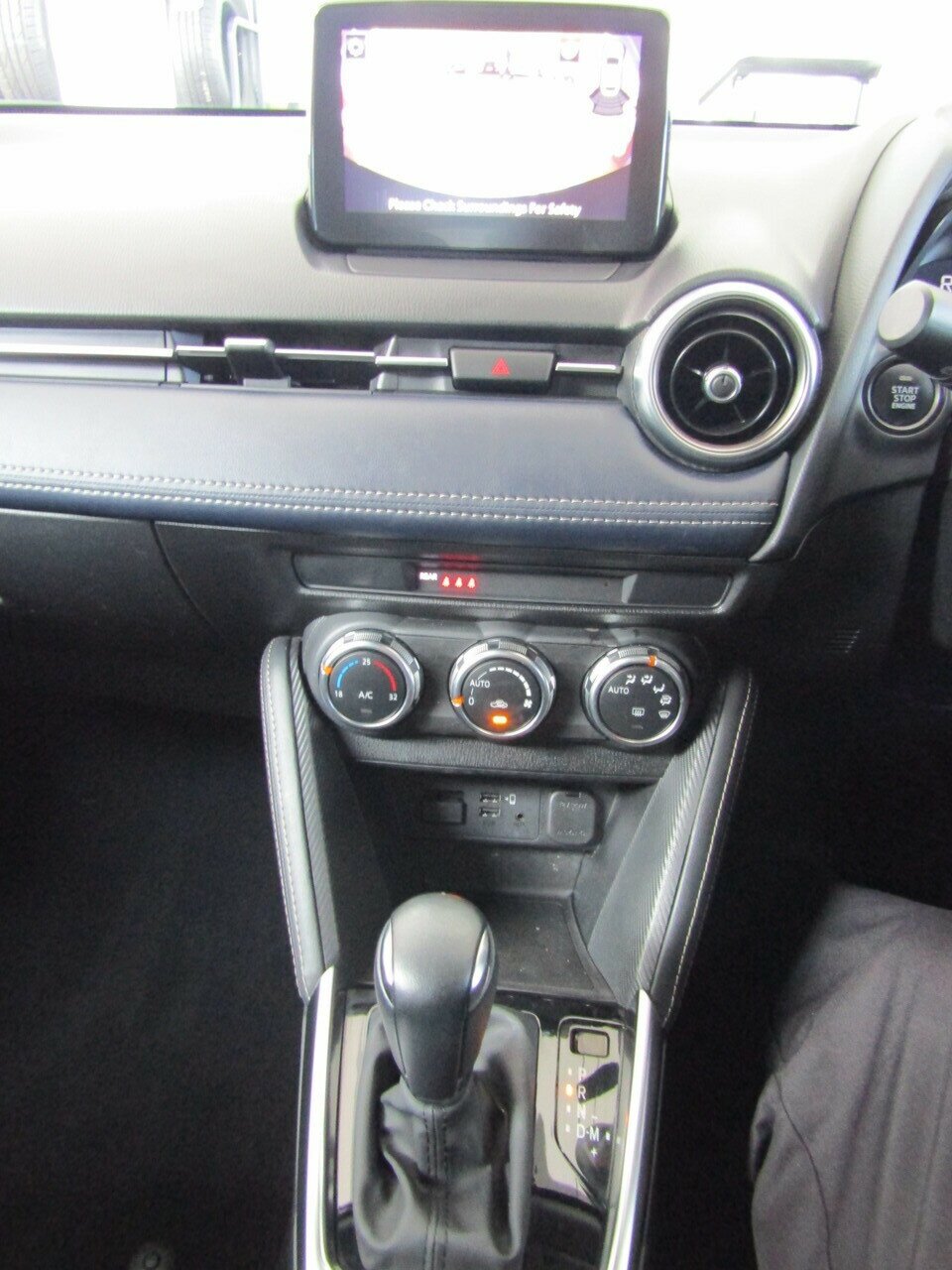 2022 Mazda 2 DJ Series G15 Evolve Hatch Image 12