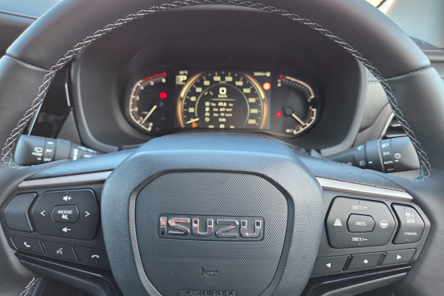 2025 Isuzu MU-X LS-U SUV Image 13