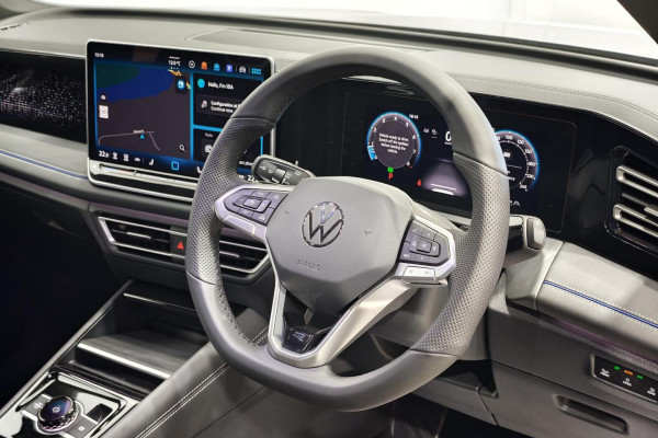 2025 Volkswagen Tiguan CT 150TSI R-Line SUV Image 8