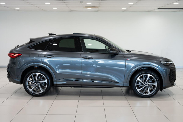 2025 Audi Q5 FY TFSI Sport SUV image 3
