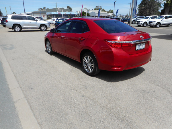 2014 Toyota Corolla ZRE172R SX Sedan