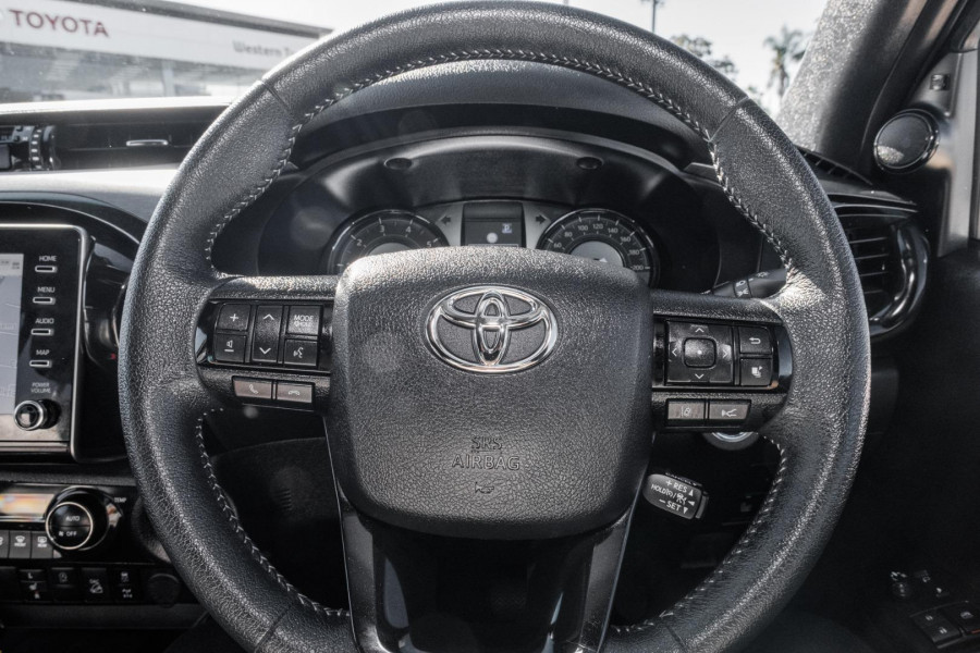 2025 Toyota HiLux GUN126R Rogue 48V Ute Image 10