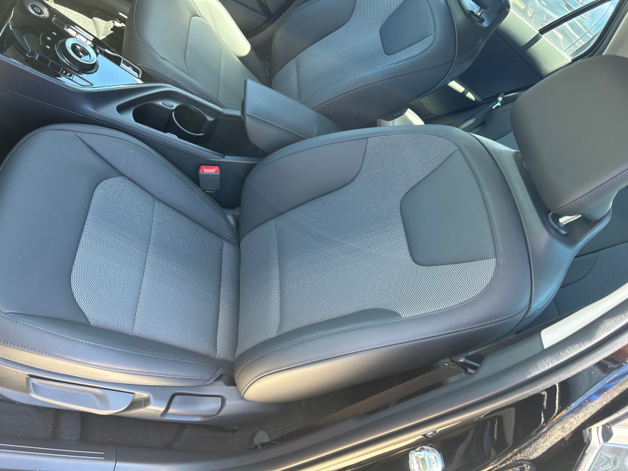2024 Kia Niro SG2 EV S SUV Image 11