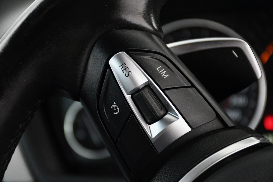 2014 BMW 3 Series F30 MY1114 328i Sedan Image 12