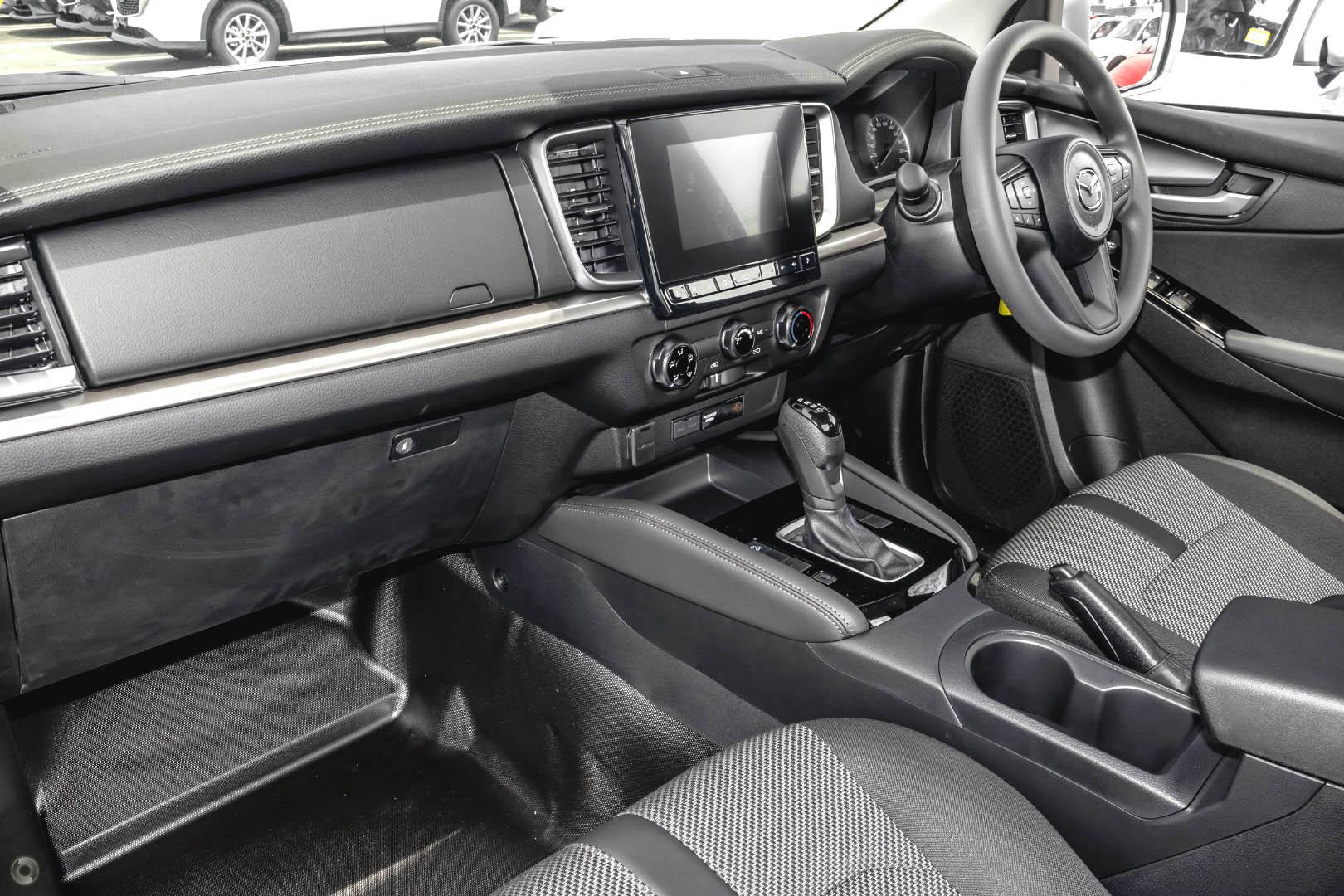 2024 Mazda BT-50 TF XT Cab Chassis Image 13