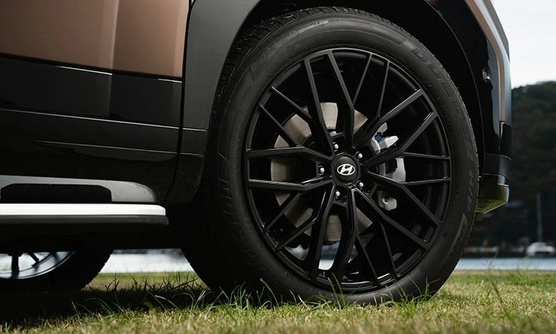 20" Busan gloss black alloy wheel SET