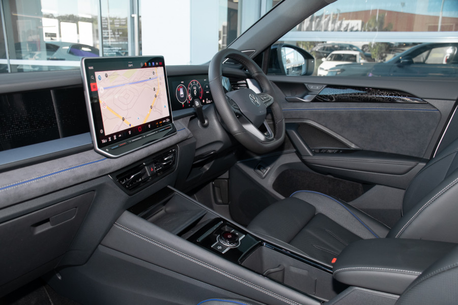 2025 MY26 Volkswagen Tayron R4 195TSI R-Line SUV