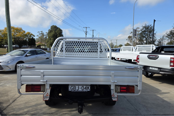 2018 Toyota HiLux  SR Double Cab Pick Up Image 6