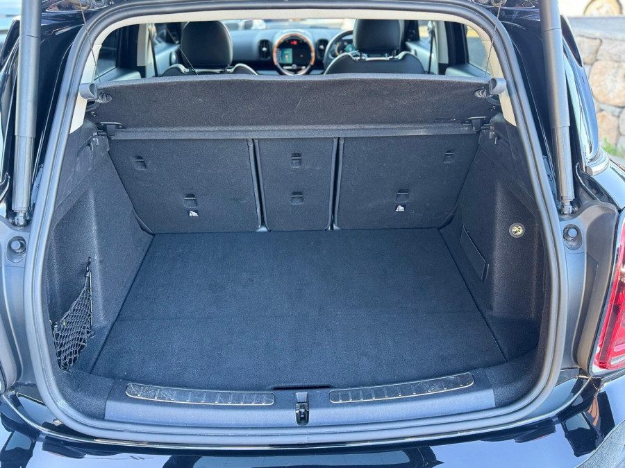 2021 MINI Countryman F60 LCI C Classic SUV Image 16