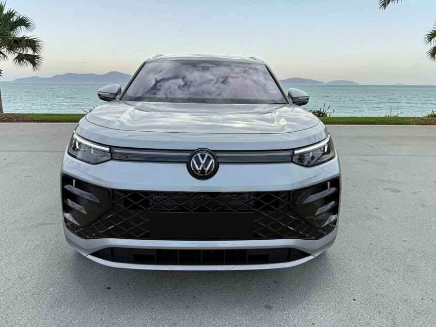 2026 Volkswagen Tayron R4 195TSI R-Line SUV Image 6