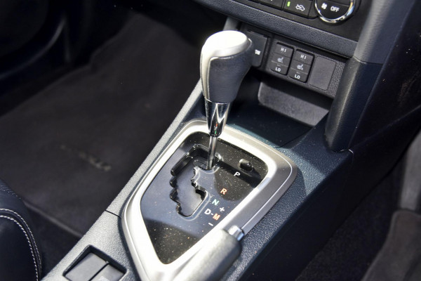 2013 Toyota Corolla ZRE182R Levin ZR Hatch Image 9