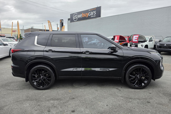 2023 Mitsubishi Outlander ZM Black Edition SUV Image 6