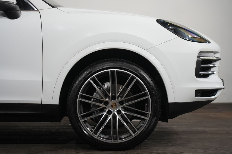 2020 Porsche Cayenne SUV Image 5