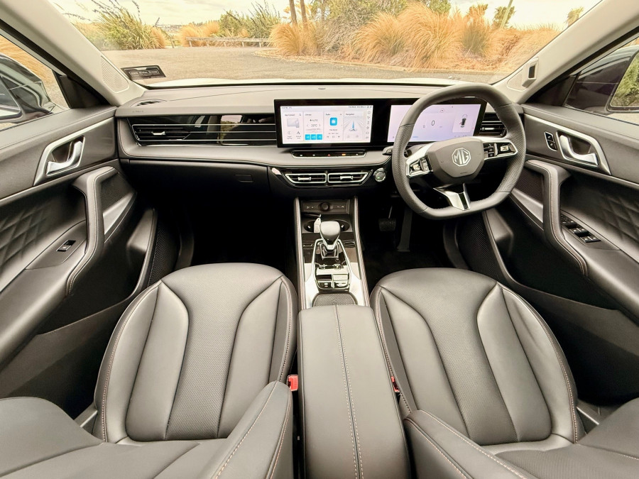 2025 MG HS AS33H Essence Hybrid+ SUV Image 16