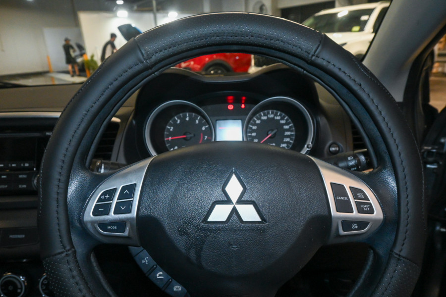 2014 MY14.5 Mitsubishi Lancer CJ ES Sport Sedan Image 11