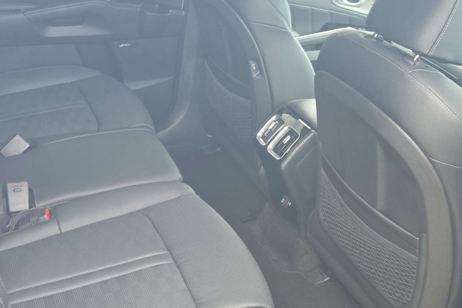 2025 Kia Sorento MQ4 PE HEV Sport+ SUV Image 14