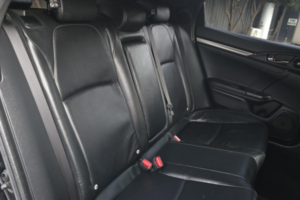 2019 MY18 Honda Civic 10th Gen VTi-LX Hatch Image 12