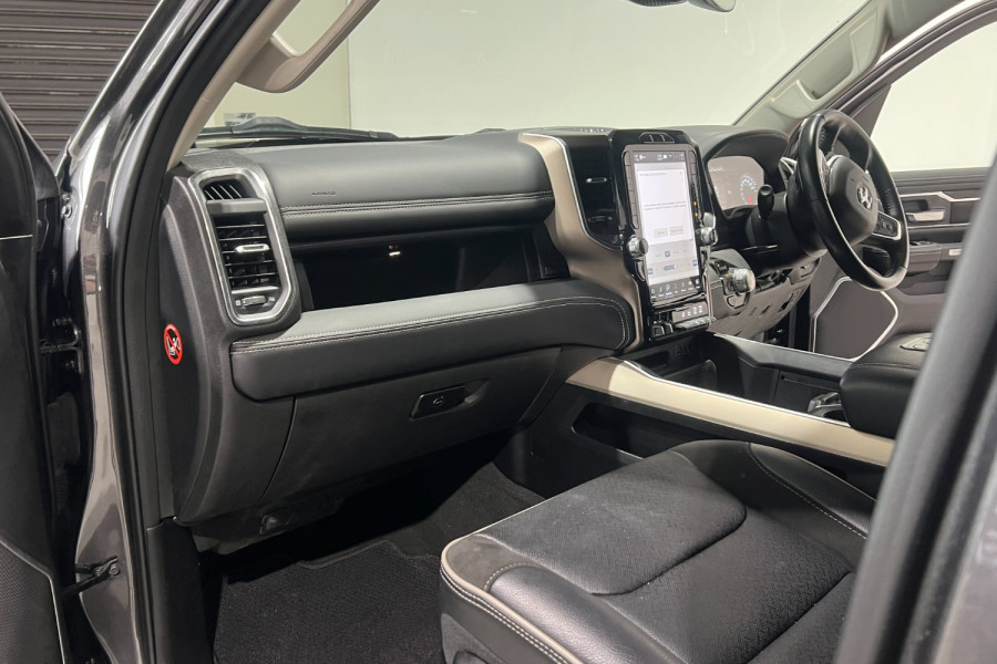 2023 Ram 1500 DT Laramie Ute Image 14