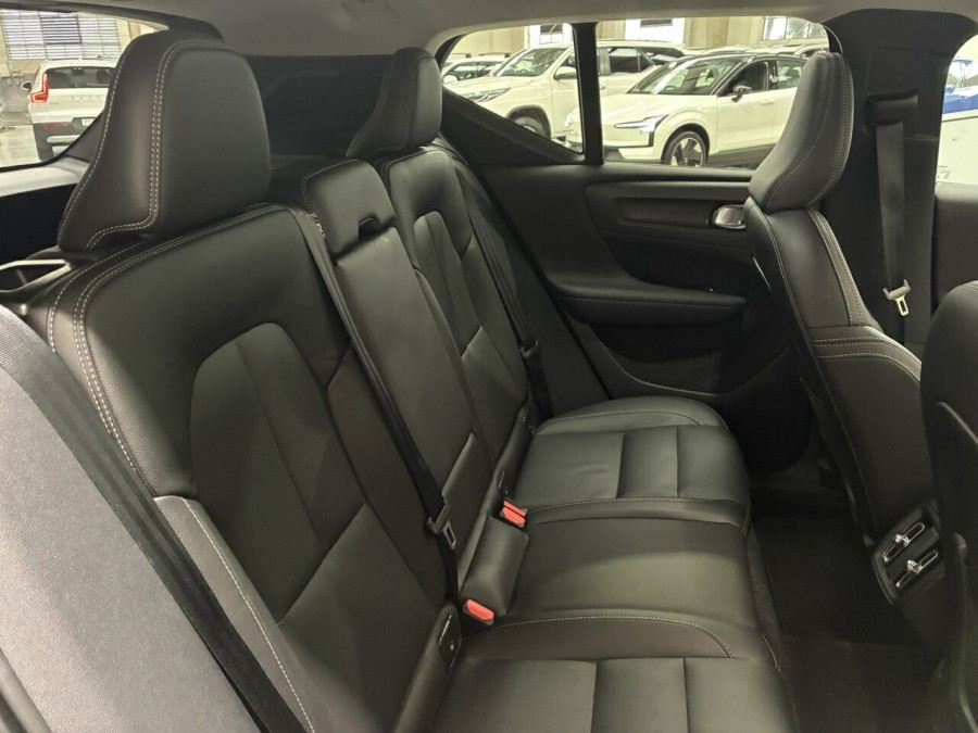 2025 Volvo XC40 XZ Plus B4 SUV Image 20