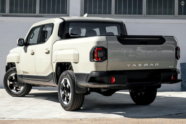 2025 MY26 Kia Tasman TK SX+ Ute Image 4