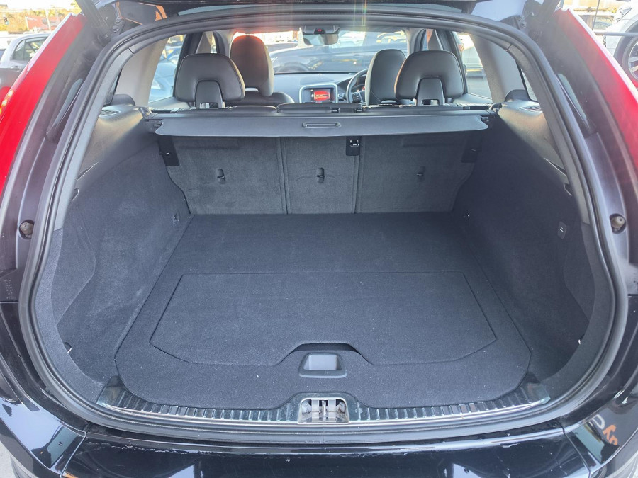 2017 Volvo XC60 DZ T5 Luxury SUV Image 15