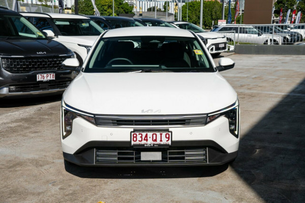 2026 Kia K4 CL4m S Hatch Image 5