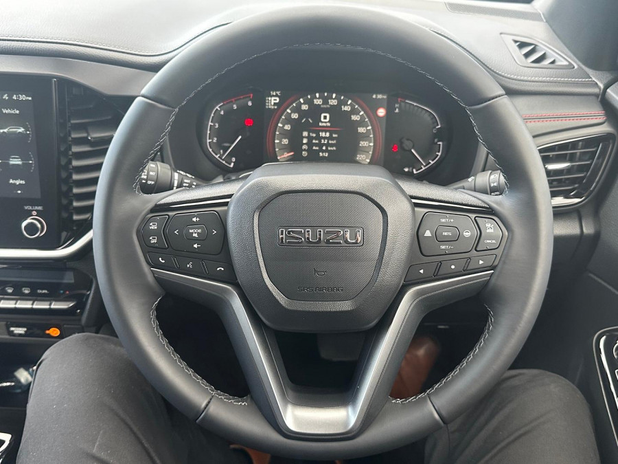 2026 MY25.5 Isuzu MU-X RJ X-TERRAIN SUV Image 12