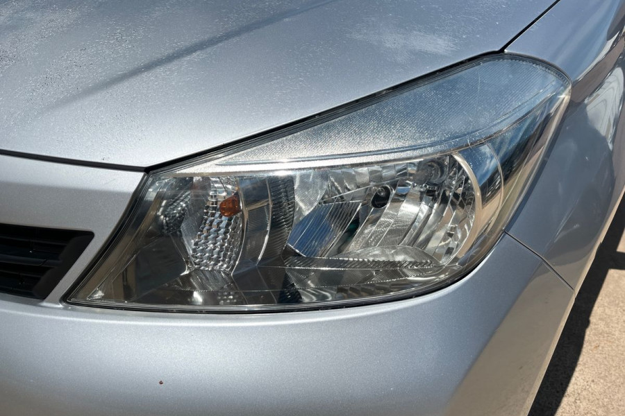 2014 MY15 Toyota Yaris NCP130R Ascent Hatch Image 18