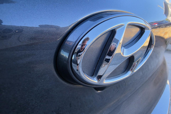 2019 MY20 Hyundai i30 PD2 Elite Hatch Image 13