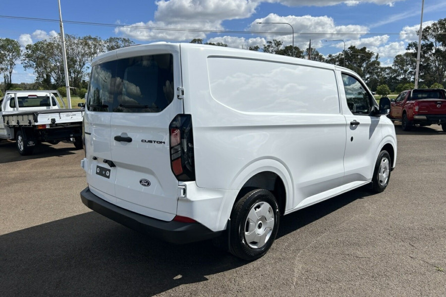 2023 MY23.75 Ford Transit Custom AV Trend SWB Van Image 12
