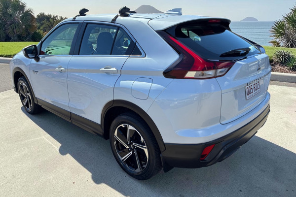 2022 Mitsubishi Eclipse Cross YB PHEV ES SUV Image 5