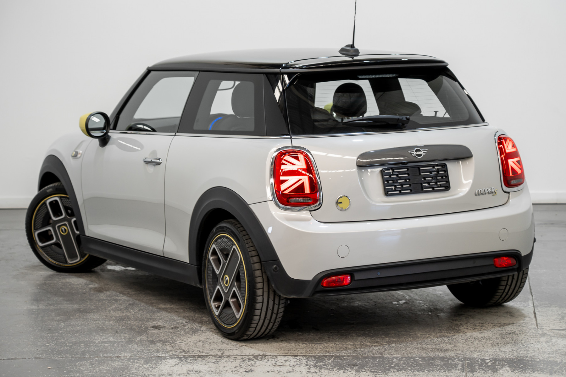 2020 Mini 3d Hatch Hatch Cooper Se Electric First Edtn Hatch Image 8
