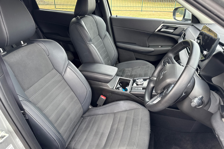 2024 Mitsubishi Outlander ZM Aspire SUV Image 15