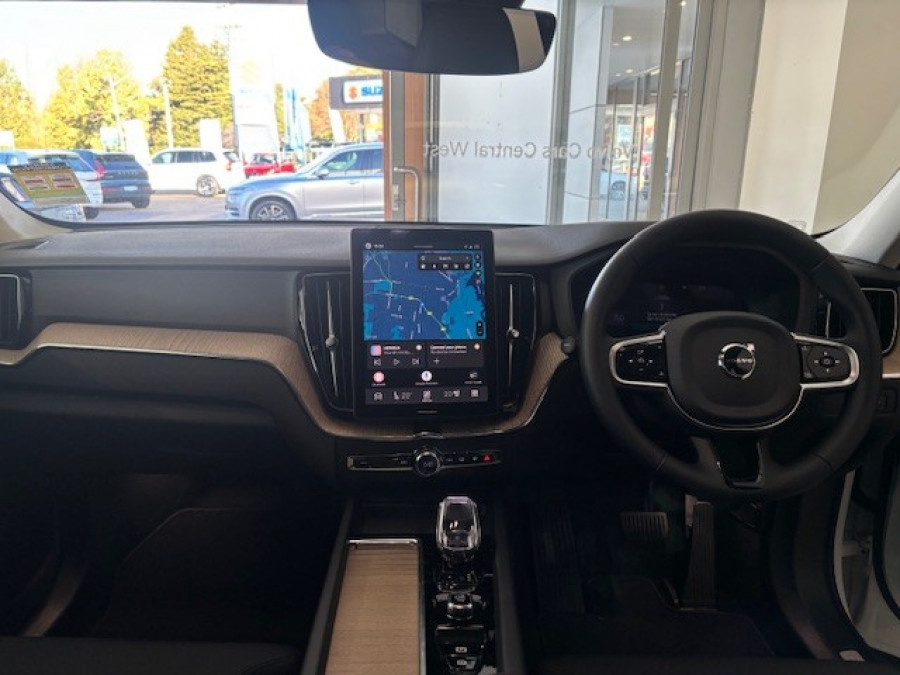 2025 MY26 Volvo XC60 UZ Plus T8 Plug-in Hybrid Dark SUV Image 5