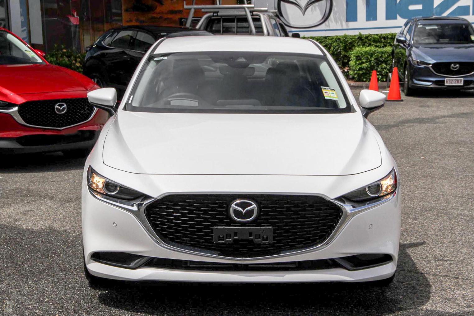 2023 Mazda 3 BP Series G20 Touring Hatch Image 2