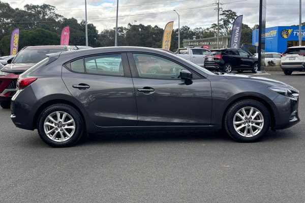 2016 Mazda 3 BM5478 Neo Hatch Image 9