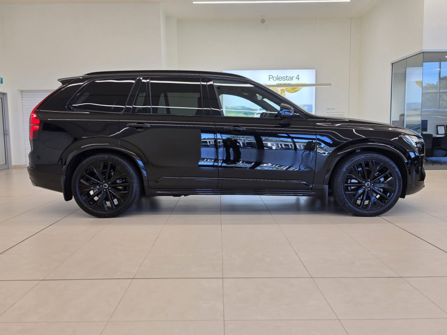 2026 Volvo XC90 L Series  Black Edition SUV Image 6