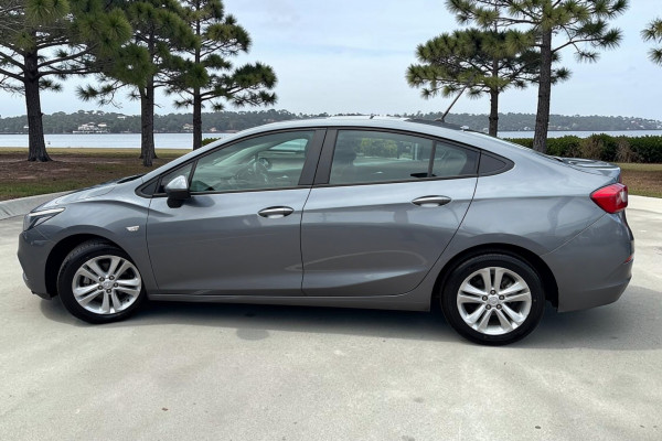 2018 Holden Astra BL LS+ Sedan Image 4