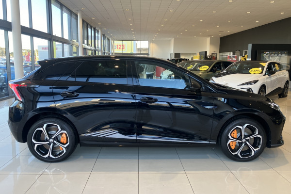 2023 MG MG4 MEH32 Essence 64 Hatch